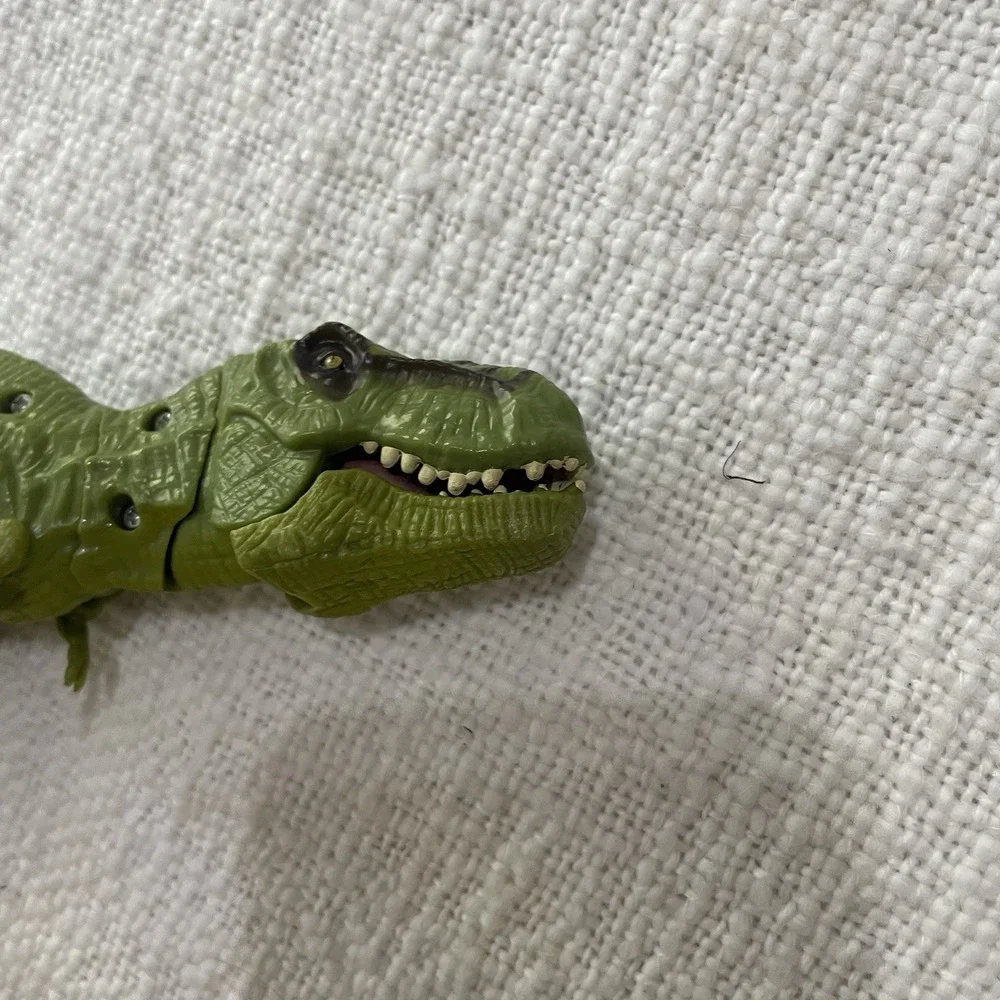 Jurassic‎ World TYRANNOSAURUS REX 2015 Hasbro Chomping Attack Dinosaur Toy